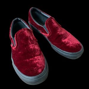 VANS Classic Slip On in Oxblood Velvet EUC